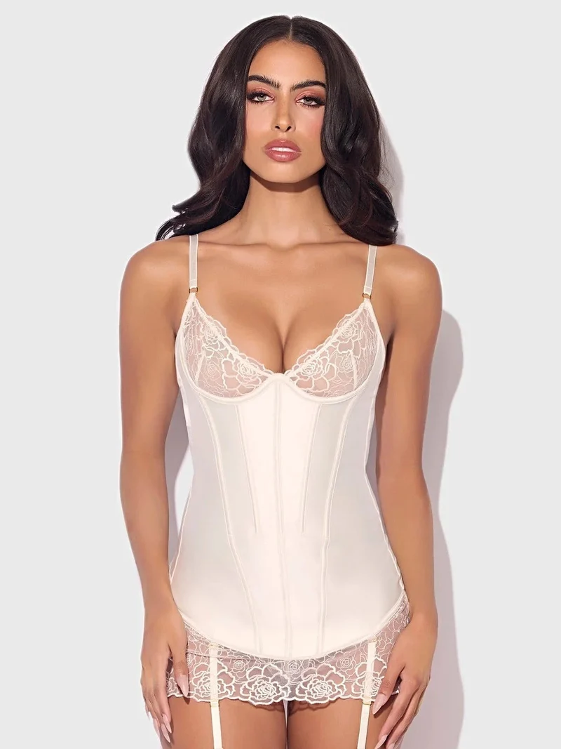 Rosalie Brautwäsche-Set – Satin-Spitzen-Negligé mit String, rückenfreies Design