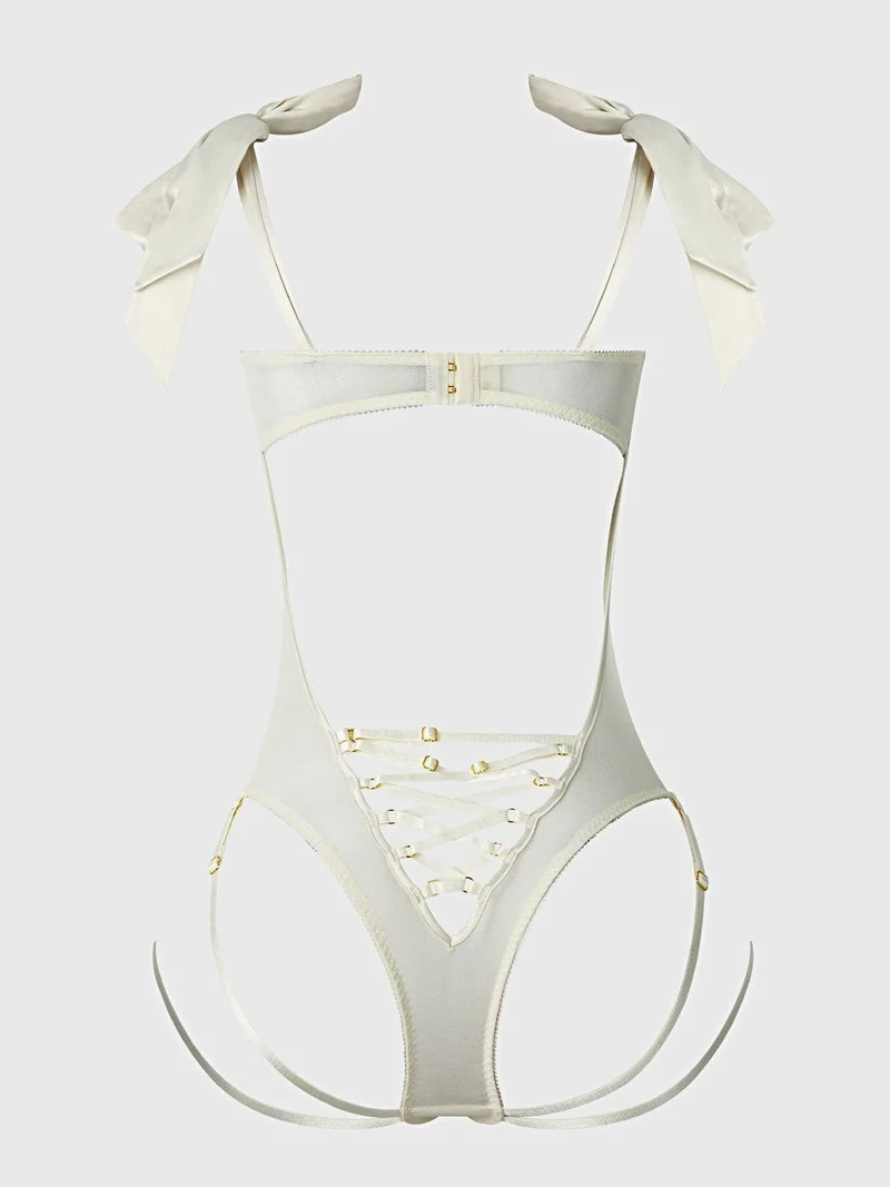 Rosalie bestickter Spitzen-Teddy mit transparenten Halbschalen, verstellbaren Trägern und String-Rücken