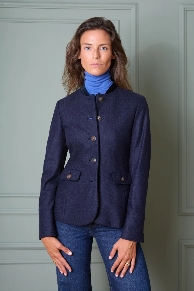 Wollblazer Mariella mit Hornknöpfen