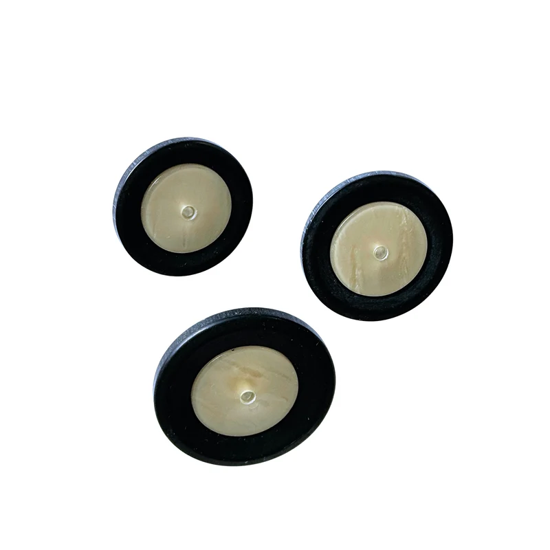Mantelknopf mit Perlmuttimitat – Schwarz/Creme KS-6