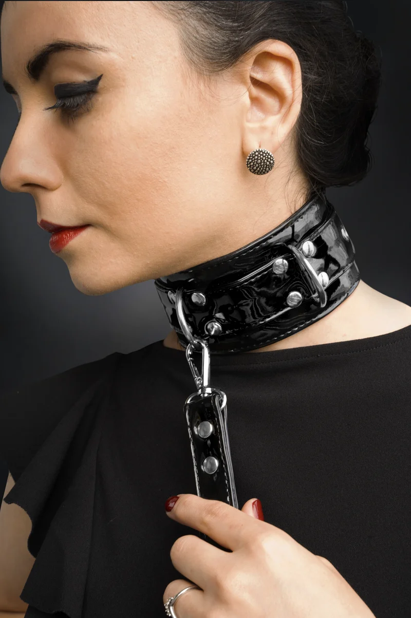 BDSM collar in Black PVC
