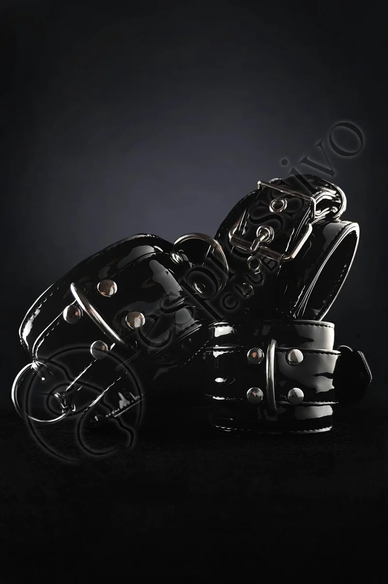 BDSM collar in Black PVC
