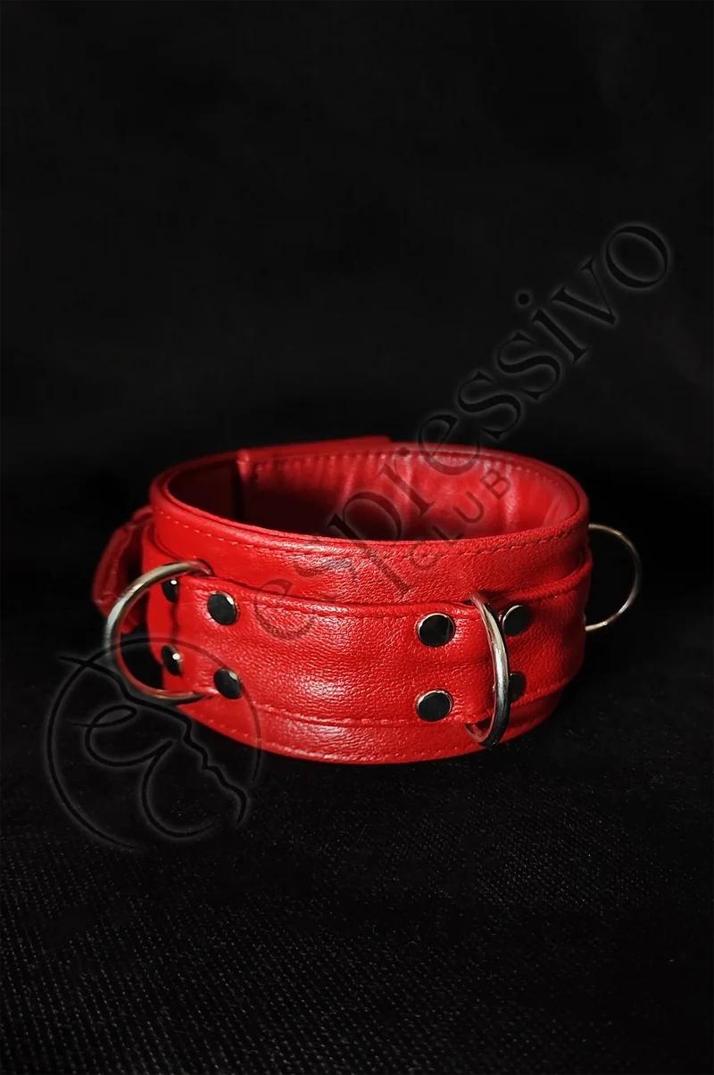 Red leather Bondage collar in Red - Limited edition