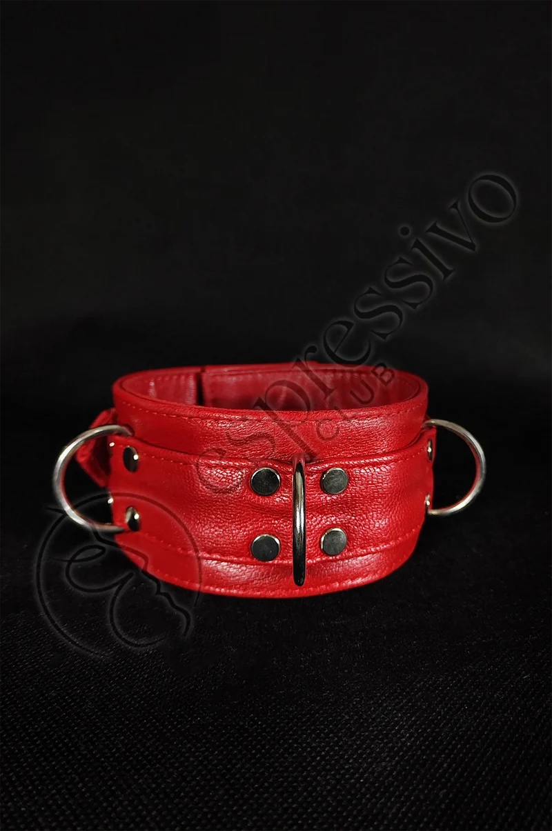 Red leather Bondage collar in Red - Limited edition