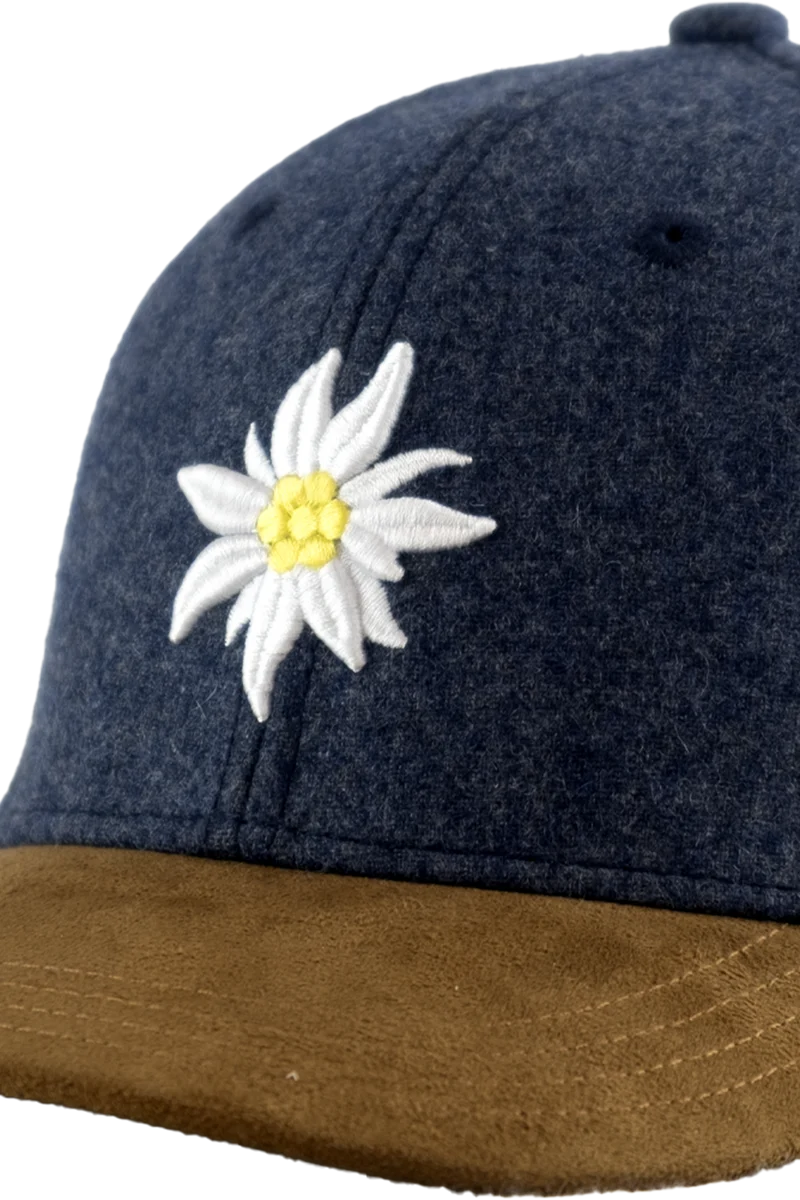 Unisex Trachtencap aus Flanell mit Edelweiß-Stickerei - flanellblau