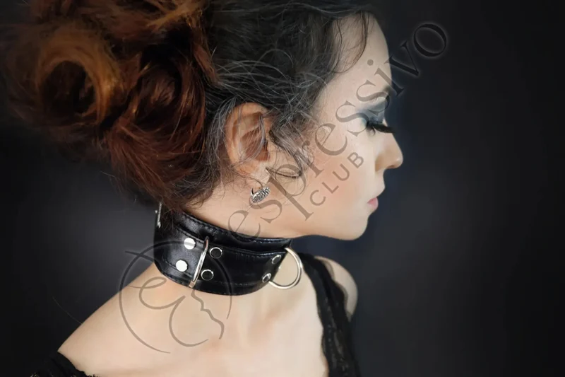 Black Real leather Bondage collar