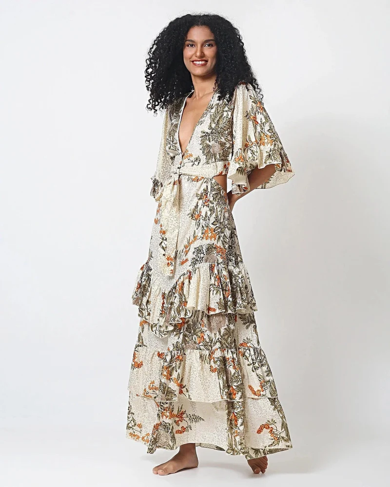 Sommerkleid in Salbei und Creme mit Bindeband vorne und Rückenausschnitt, gestuft - Leichtes Material aus 100 % Viskose