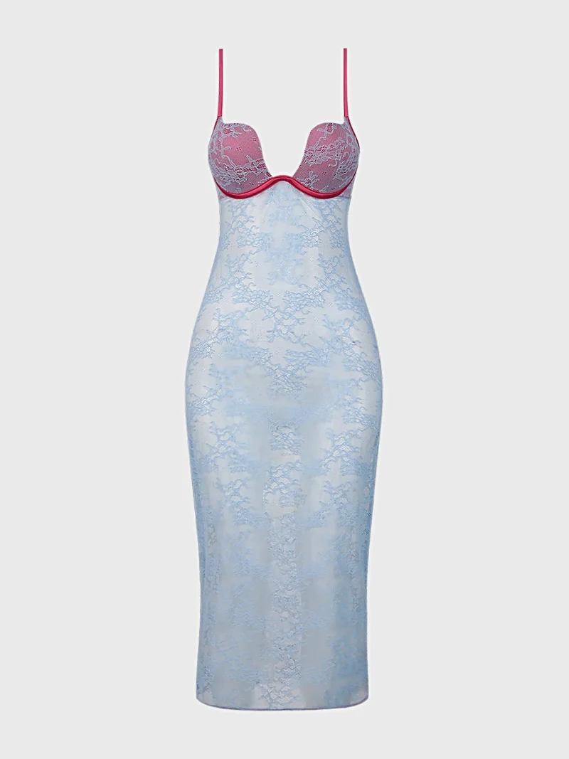 Yvone Abendkleid aus öligem Satin-Spitzenstoff mit tiefem Ausschnitt, romantischer Rüsche und abnehmbaren Bändern