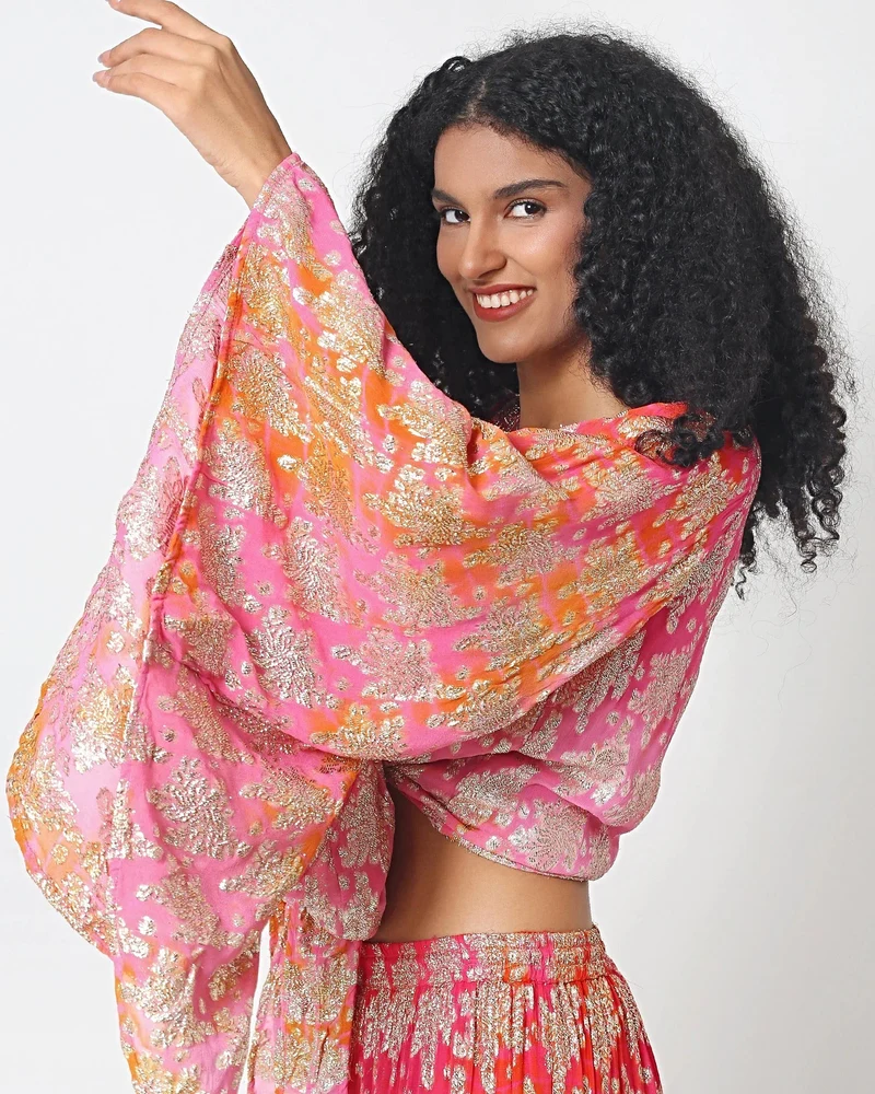 Damen-Maxirock-Set mit ausgestellten Ärmeln und Bindeband vorne in Fuchsia und Orange, 100 % Viskose