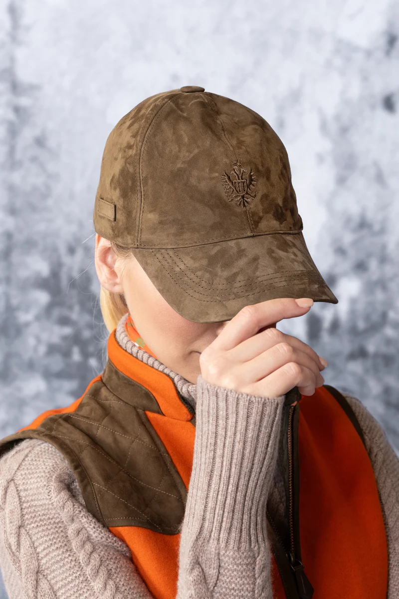 Kappe in Veloursleder