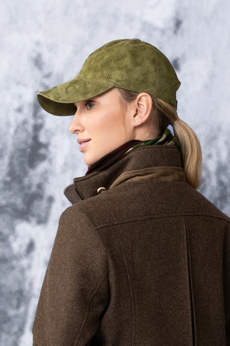 Kappe in Veloursleder