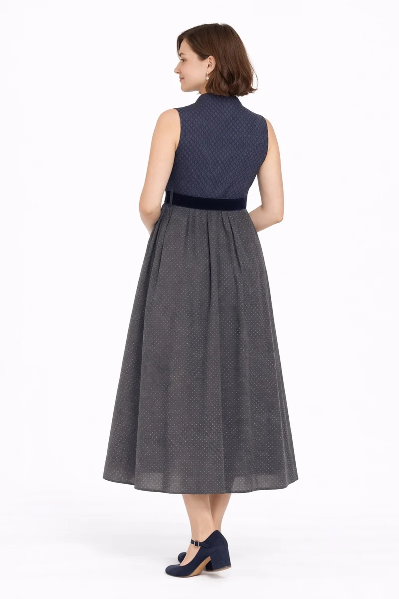 Elegantes Umstandsdirndl mit Stehkragen & Gürtel