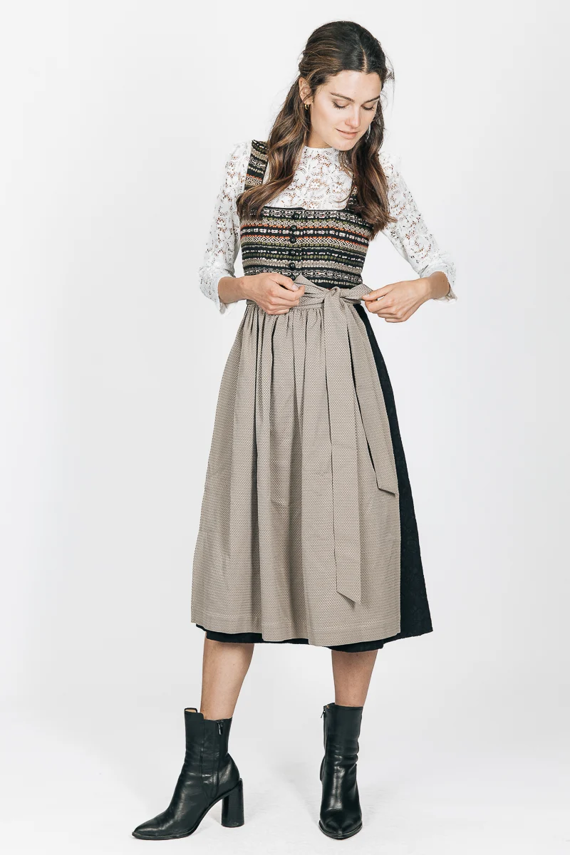 Almliebe Dirndl Strawanzer Resi gestreift