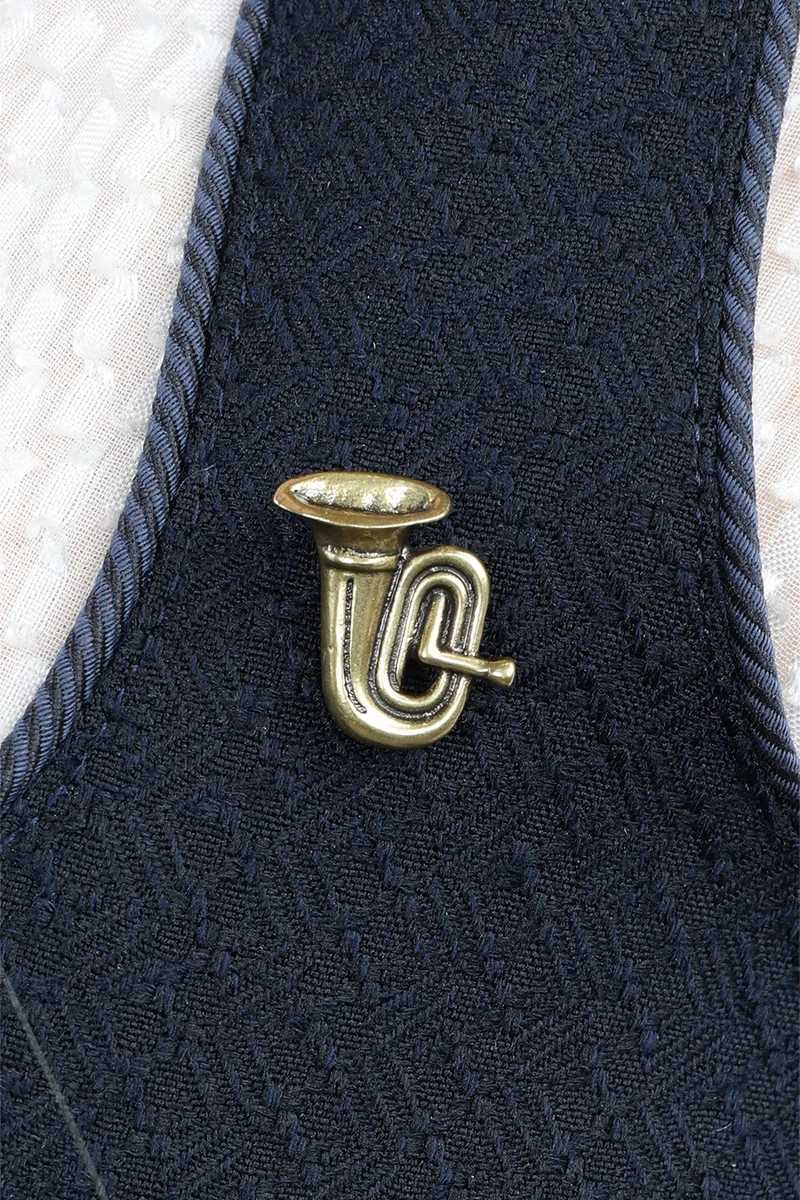 Pin Tuba - altgold