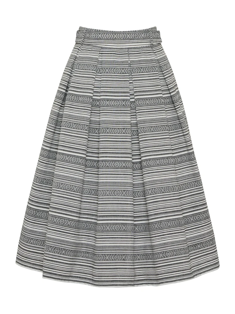 Quergestreifter Jacquard-Rock mit Kellerfalten