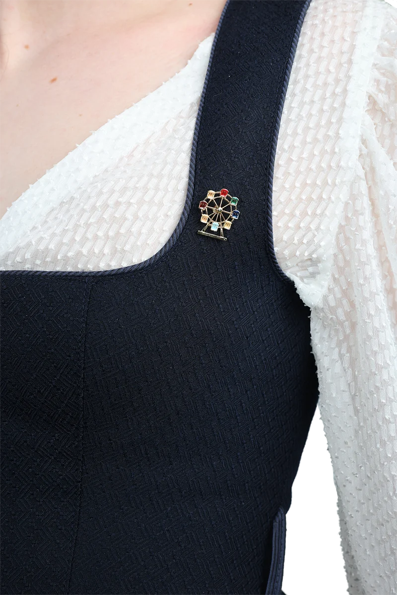 Trachten Pin mit Riesenradmotiv - gold bunt