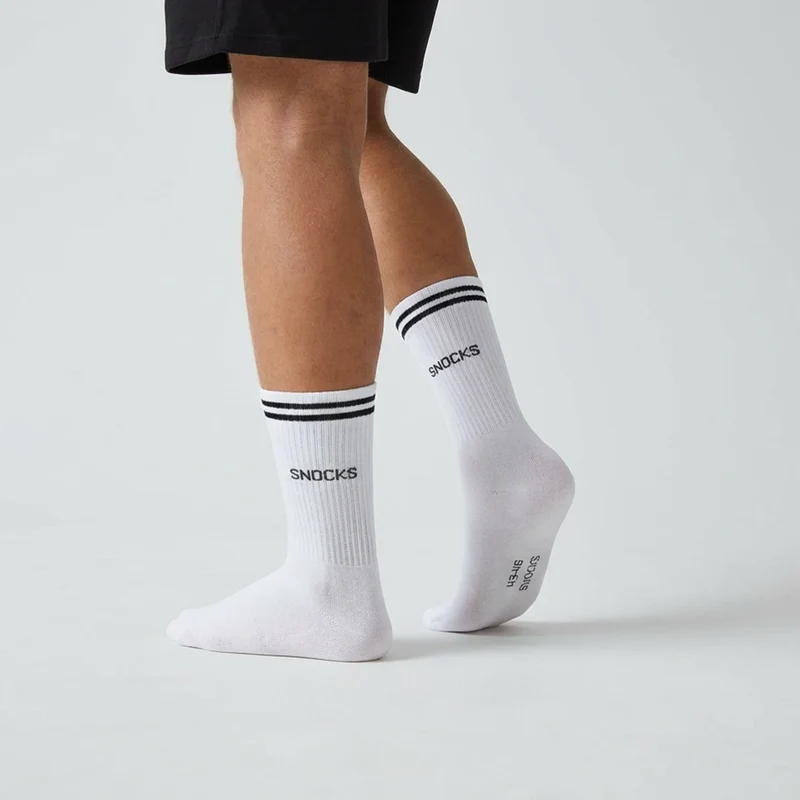 Hohe Sportsocken mit Streifen | Schwarz-Weiß