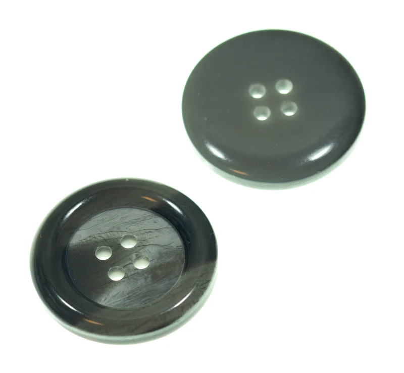 Hornimitatknopf Grau 4-Loch-Knopf – Mantel- und Jackenknopf HI-67
