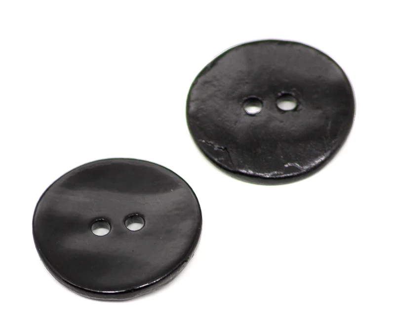 Perlmuttknopf Natur Schwarz 2-Loch – PL-110-SCHWARZ