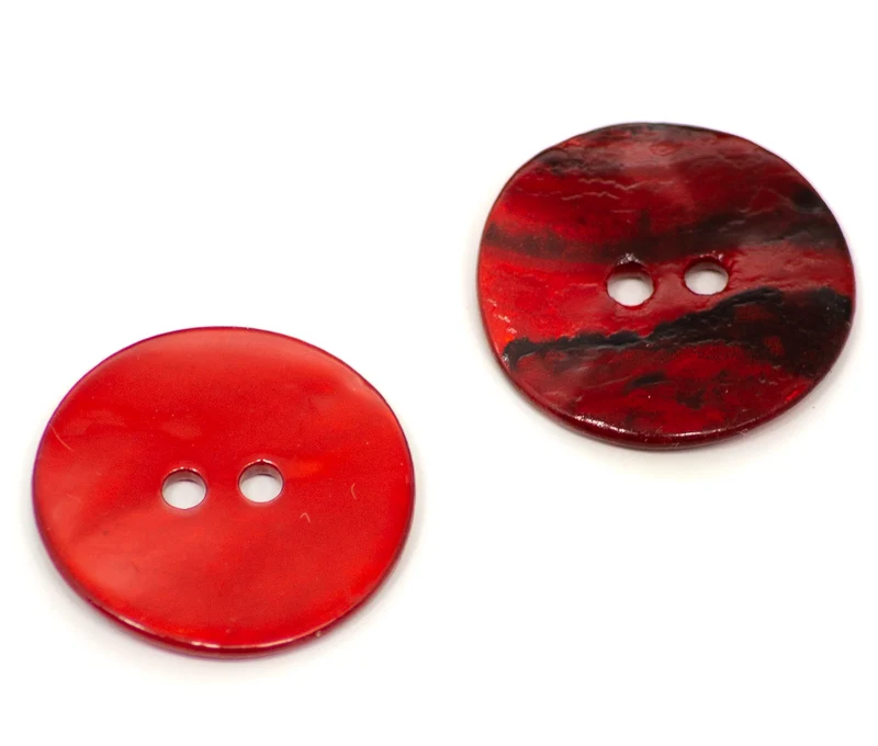 Perlmuttknopf Natur Rot 2-Loch – PL-110-ROT