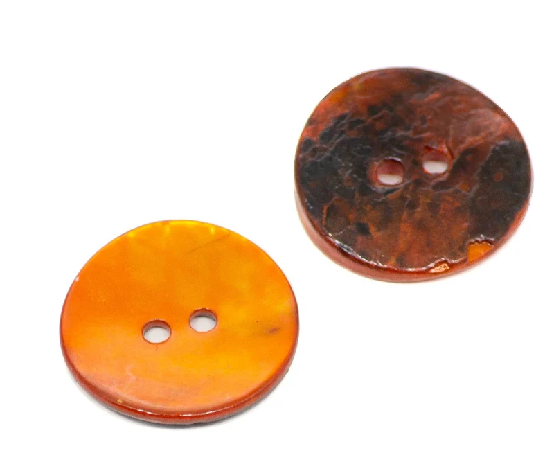 Perlmuttknopf Natur Orange 2-Loch – PL-110-ORANGE