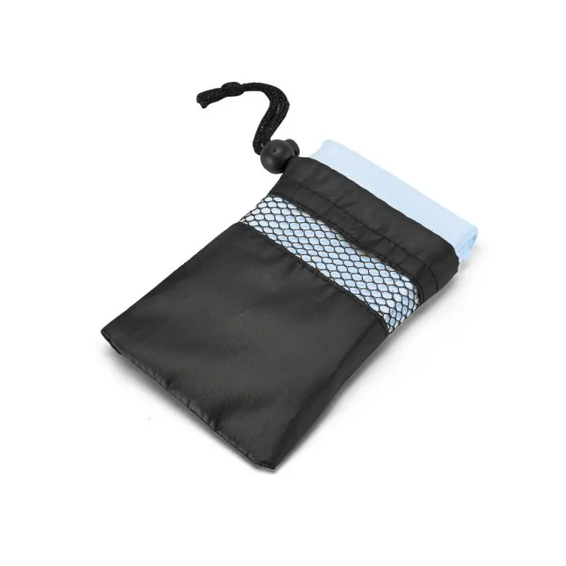 TRAVIS Sporthandtuch aus Mikrofaser (210 g/m²) mit 190T-Beutel - hellblau, ideal für Fitness und Reisen