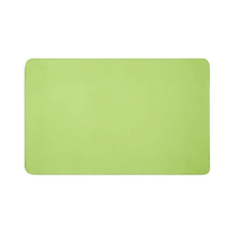 SULENA Fleece-Decke (180 g/m²) - Weiche hellgrüne Decke für Zuhause und Reisen