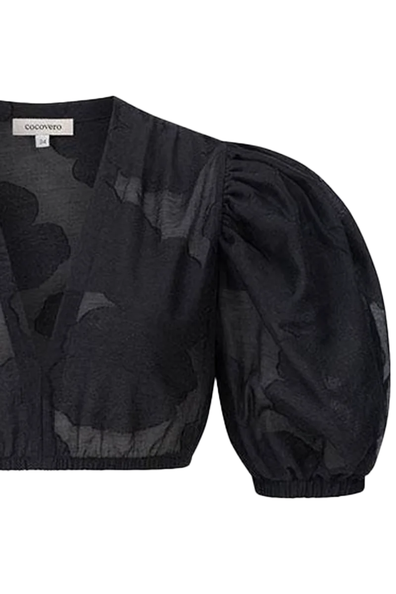 Dirndlbluse mit weiten Puffärmeln