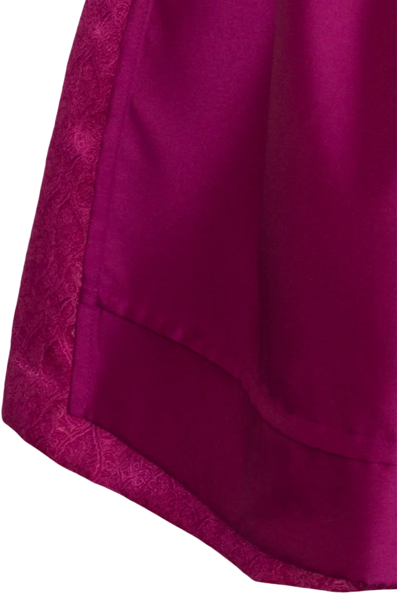 Midi-Samtdirndl mit Herzausschnitt