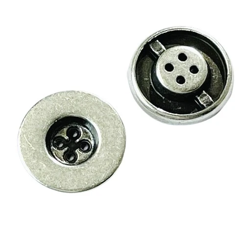 Metallknopf Altsilber-Silber – 4-Loch MK-556