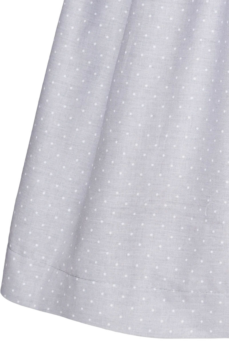 Kinderdirndl mit Blumenmuster und Bluse