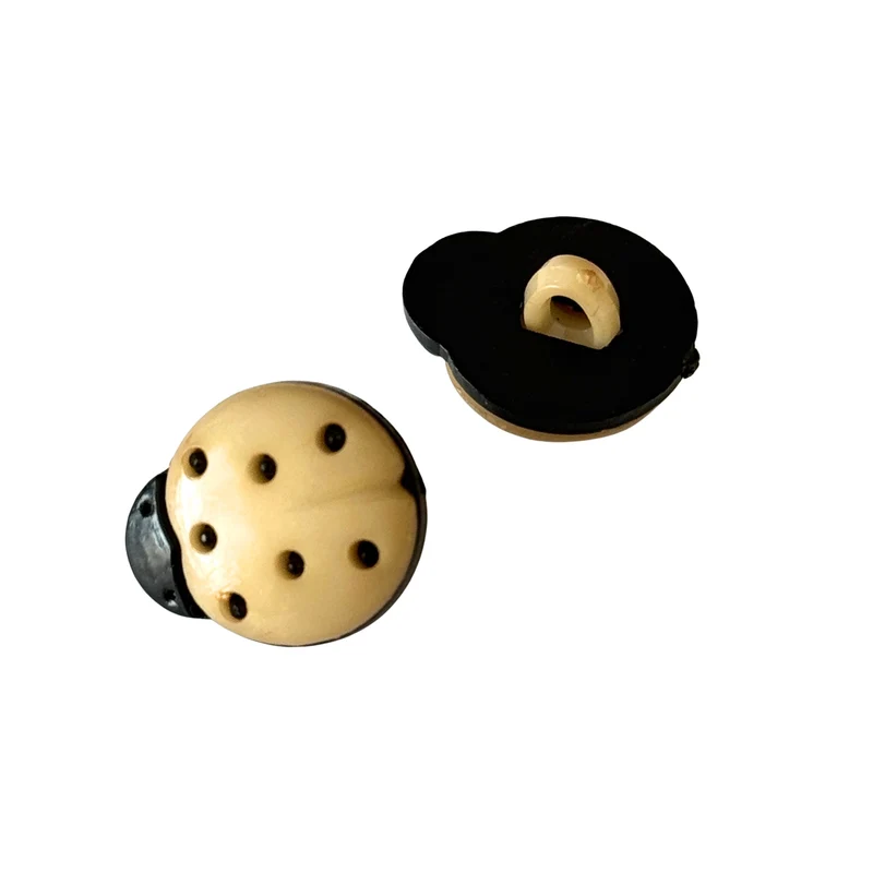 Kinderknopf Käfer Schwarz 15 mm – Kunststoffknopf KK-13-Beige