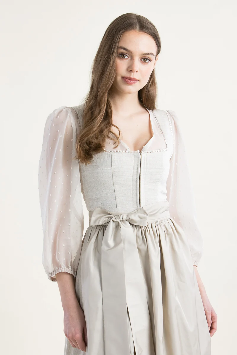 Kinga Mathe Dirndl Maranello creme