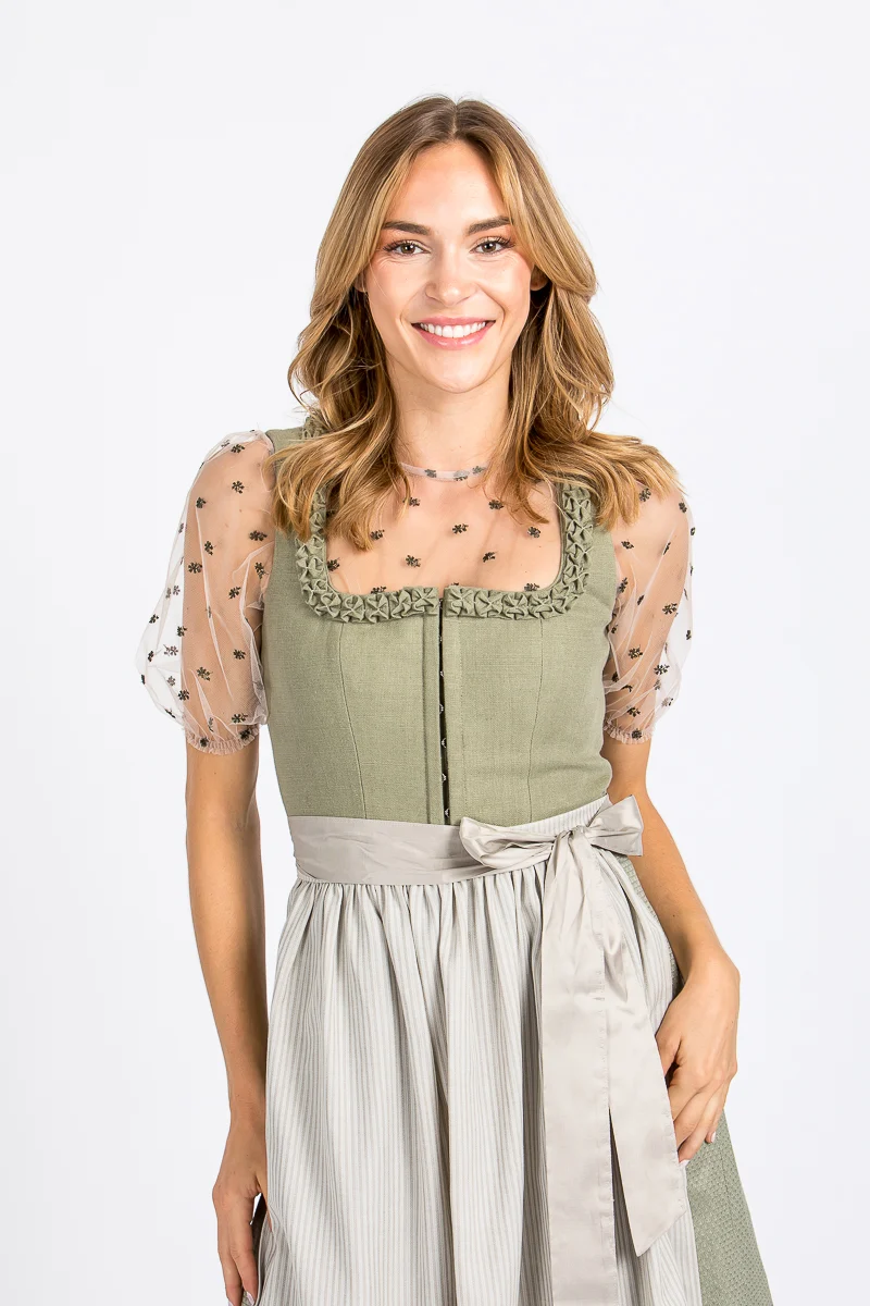 Wenger Dirndlbluse Isabella Bestickt Oliv