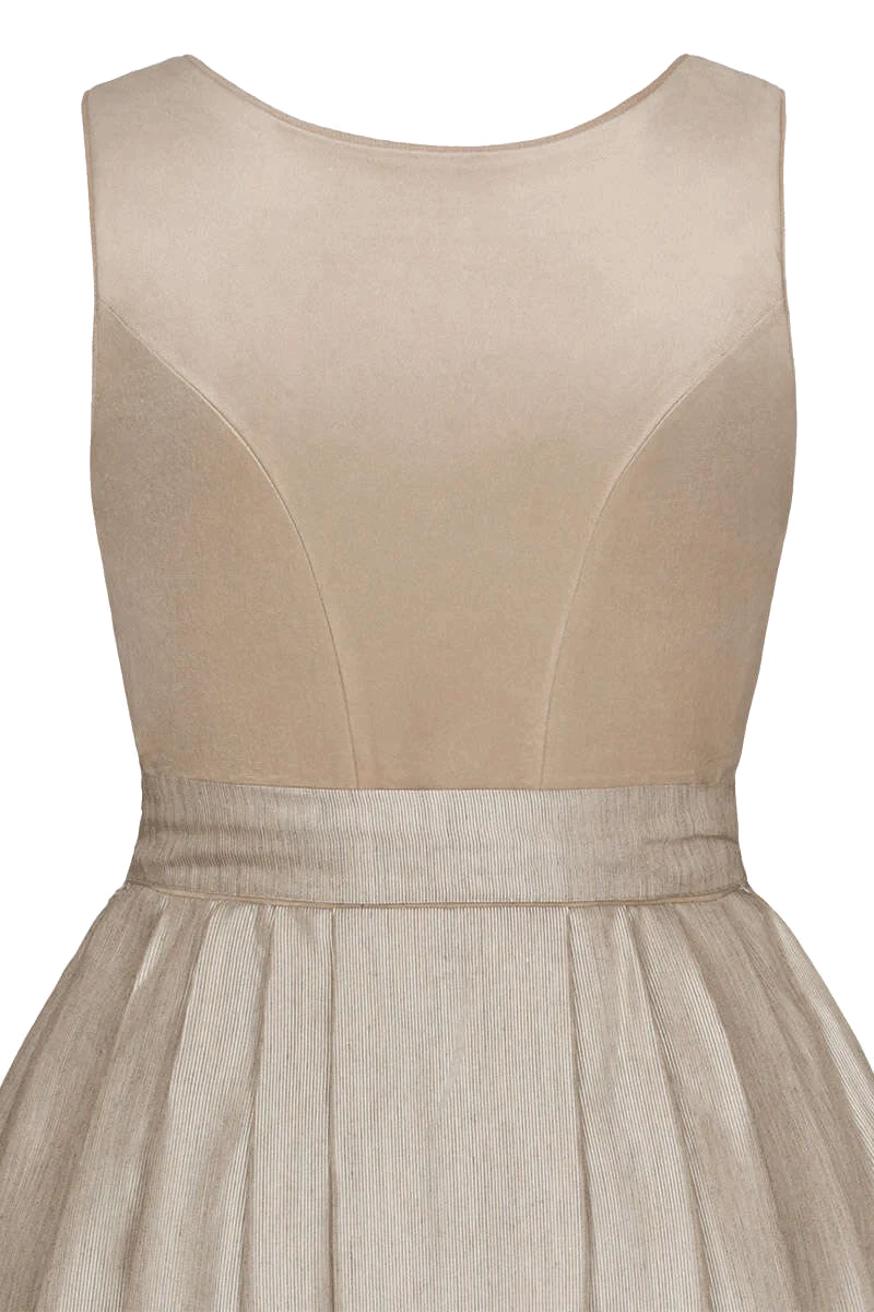 Brautdirndl mit Veloursoberteil lang