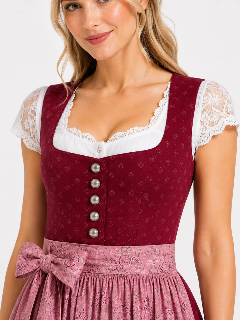 Durchgeknöpftes Dirndl aus Baumwolldruck