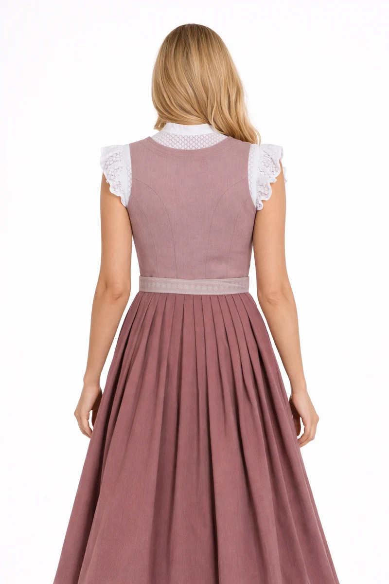 Leinen-Dirndl mit Schnurstepp & Baumwollschürze