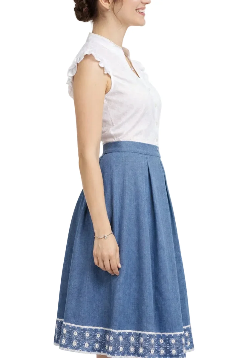 Sommerbluse aus bestickter Baumwolle mit Lochmuste