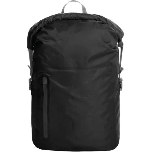 BREEZE Schwarzer Rucksack – Elegant, Leicht und Vielseitig