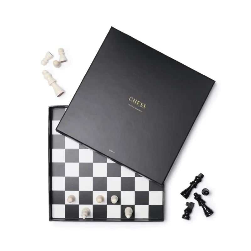 VINGA Kaffee-Schachspiel in Schwarz - Elegantes Design für anspruchsvolle Spieler