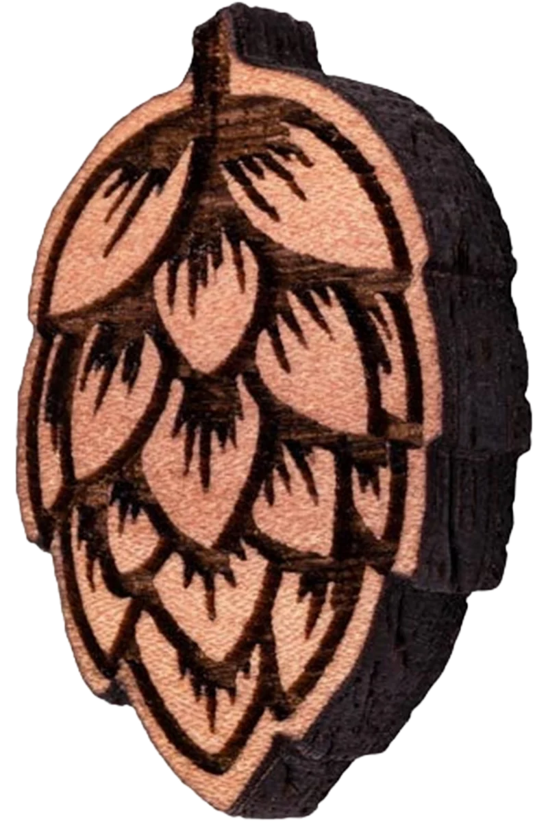 Trachten Pin aus Holz mit Hopfenmotiv - holz