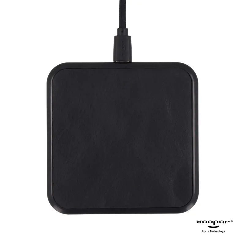 Xoopar Iné 15W Schnellladegerät aus Recycling-Leder - Schwarz