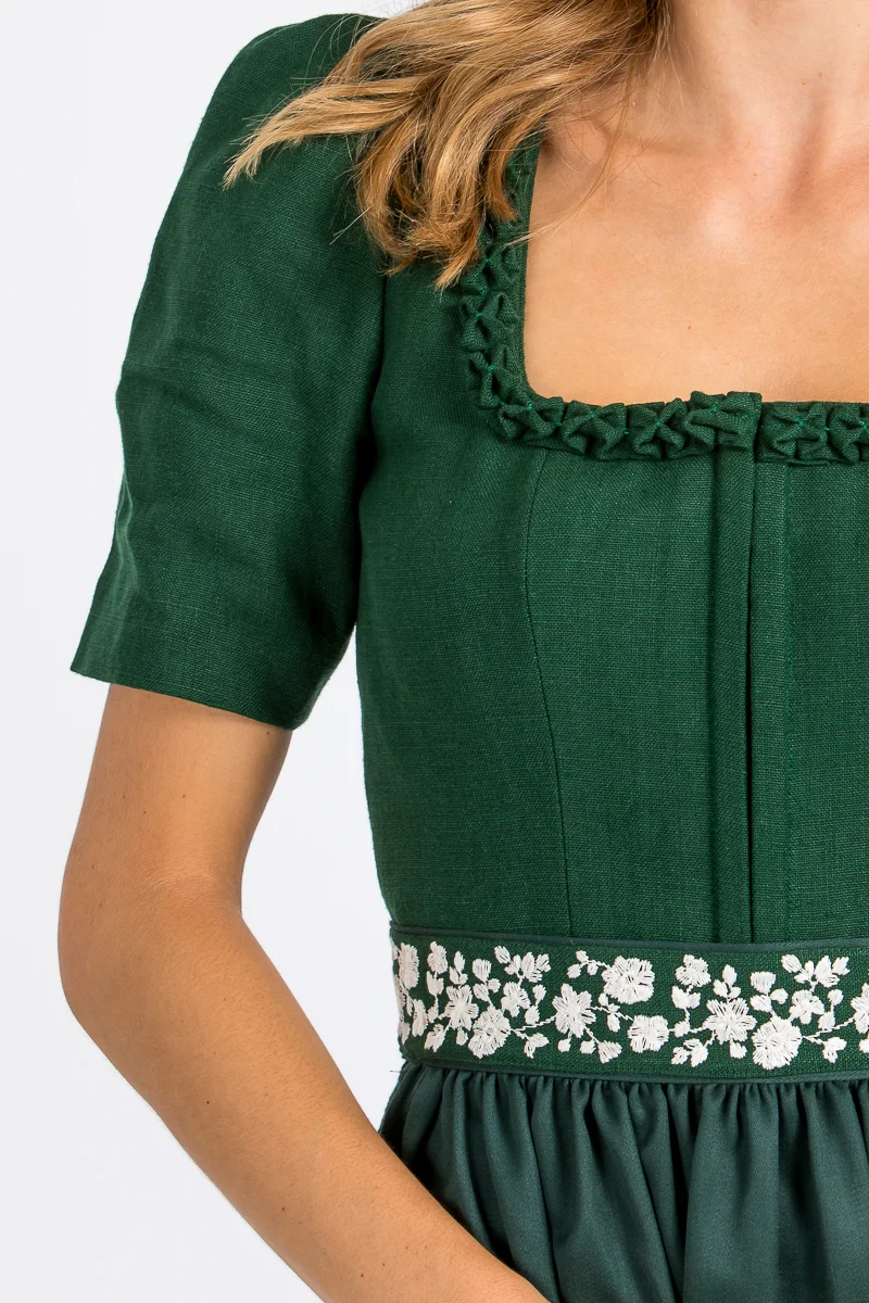 Almliebe Ärmeldirndl Maria mit Froschgoscherl