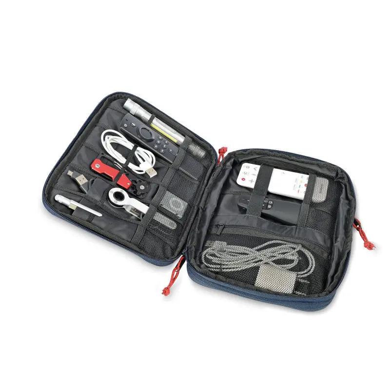 Troika GO URBAN TECH POUCH - Stilvolle Kabeltasche in Dunkelblau