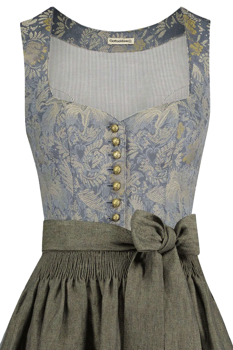 Dirndl mit Herzauschnitt