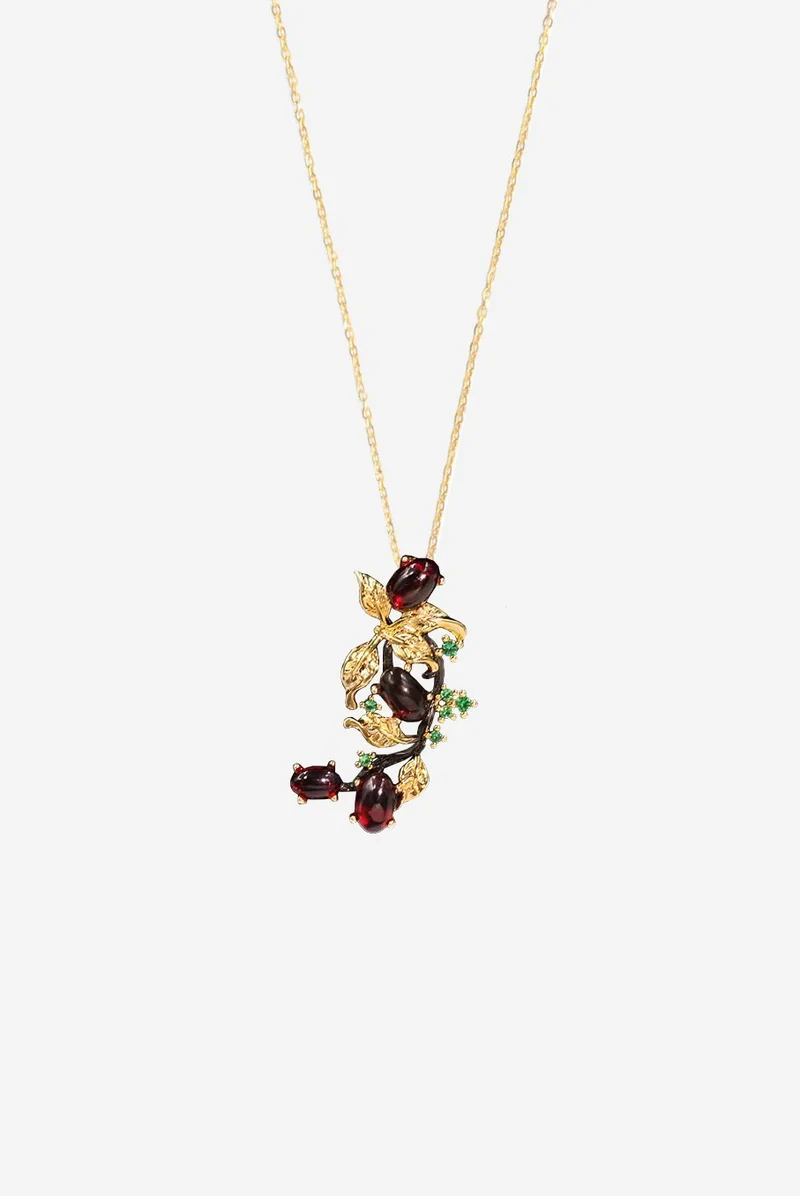 COLLIER URBAN RUBY