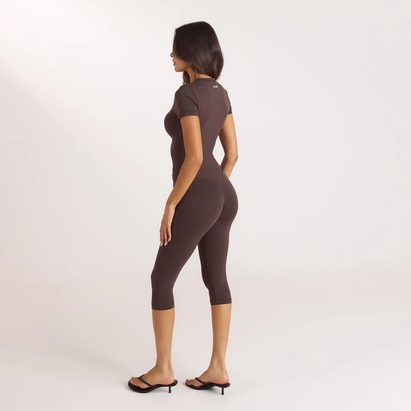 ContourSoft™ Capri-Leggings - Dunkle Schokolade