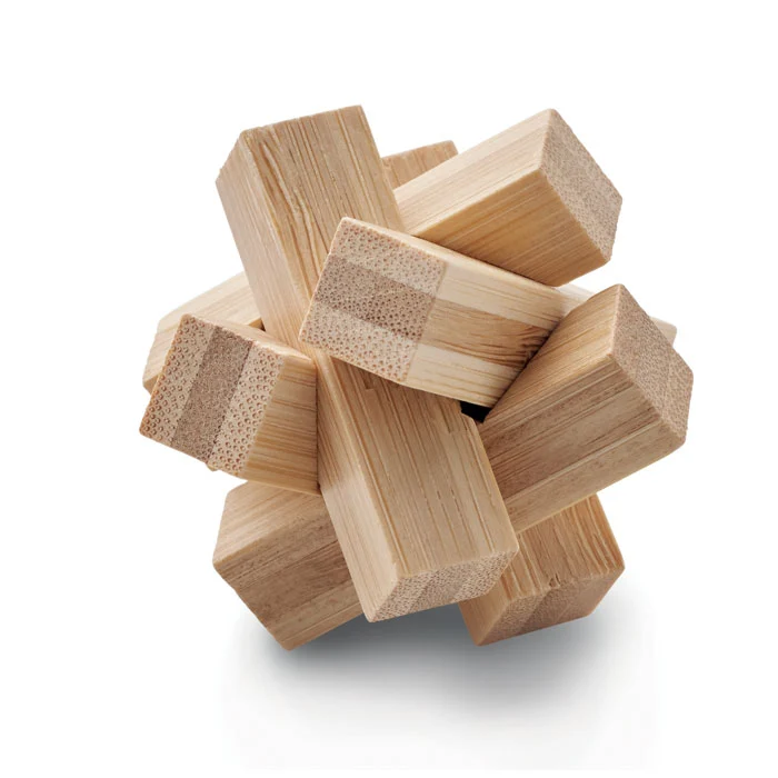 Bambus-Denkspiel in Sternform