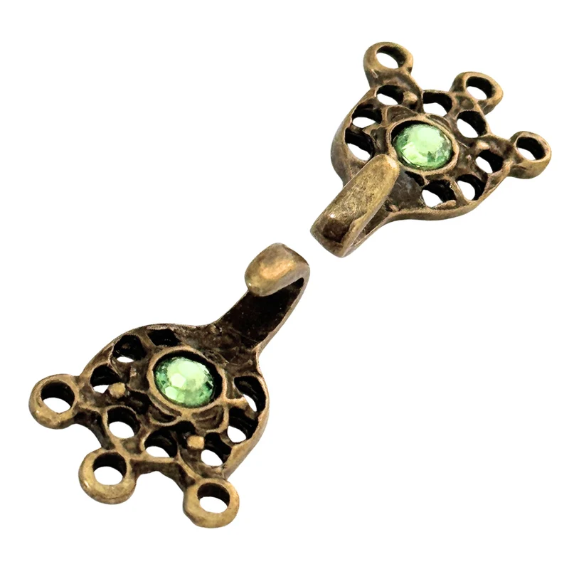 Dirndl Miederhaken Altgold mit Swarovski® Peridot – Tracht TS-11