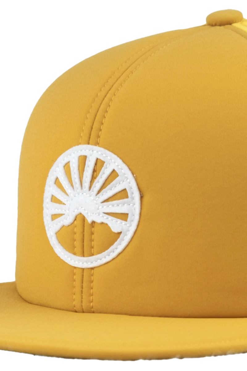 Unisex Snapback-Cap mit Gipfelstürmer-Design und Quetschfunktion